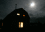 "Живой" дом лунной ночью